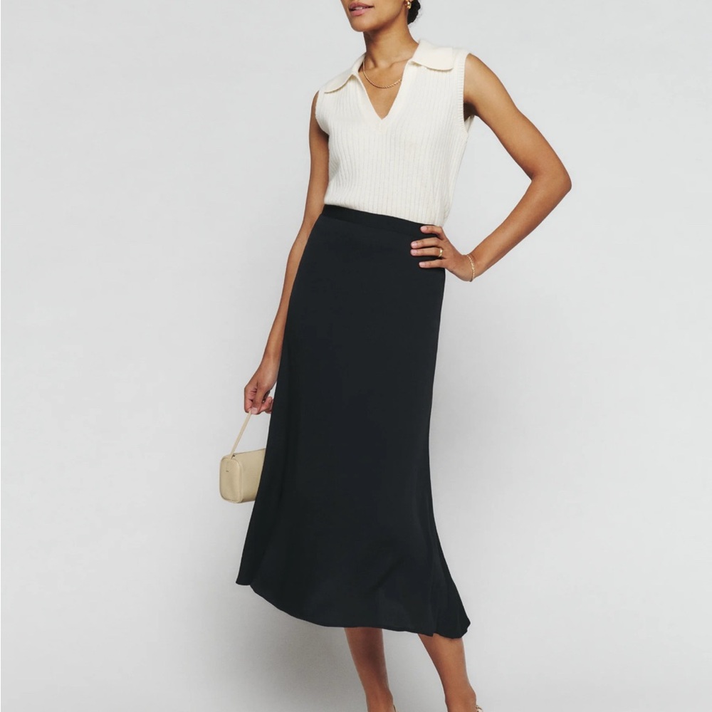 Elegant Black Midi Skirt